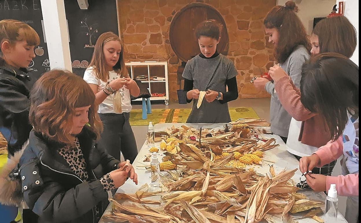 Gure Bailarak Turismo Eskaintza Zabala Du Udako Bi Hilabeteetarako | El ...